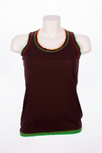 Debardeur &agrave; poches uni v&ecirc;tement f&eacute;minin au tomb&eacute; fluide et &agrave; l'esth&eacute;tique raffin&eacute;e