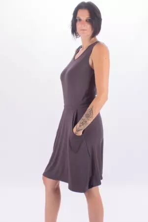 Robe Prune robe boh�me � l'allure naturelle