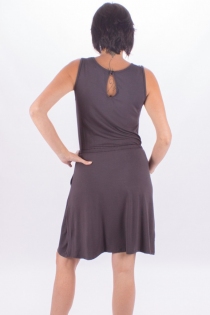Robe Prune robe d&eacute;contract&eacute;e &agrave; porter en toute saison