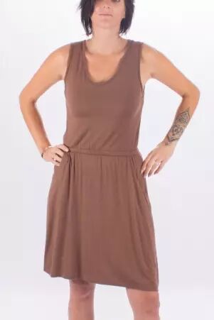 Robe Prune robe boh�me � l'allure naturelle
