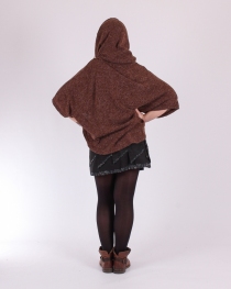 Poncho Lili chocolat pi&egrave;ce chaude pour l'hiver