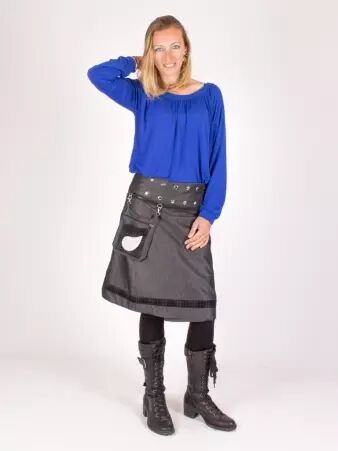 Jupe r�versible Denim style Japan longue pi�ce textile polyvalente � la ligne �l�gante et moderne