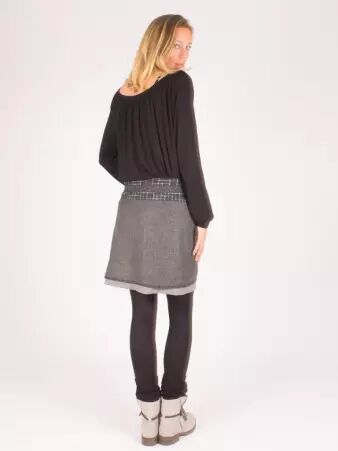 Jupe r�versible Smart Wool Seigaiha mi-longue v�tement f�minin confortable et graphique