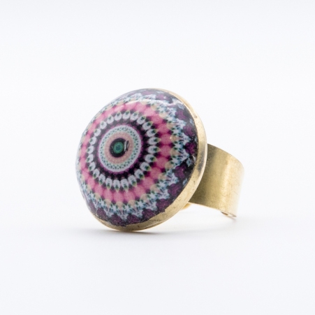 Bague Pink Mandala au design cr�atif et identit� LILALILOU