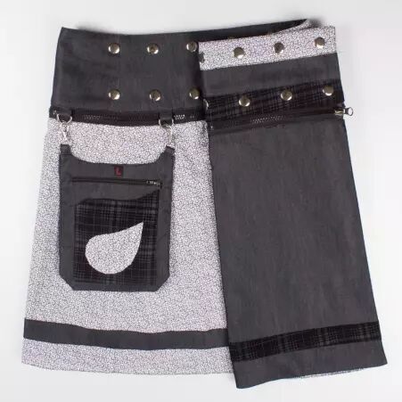 Jupe r�versible Denim style Japan courte article mode � l'esth�tique soign�e et facile � associer