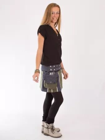 Jupe r�versible Stripes mix Olivine courte pi�ce mode ray�e � l'allure douce et contemporaine