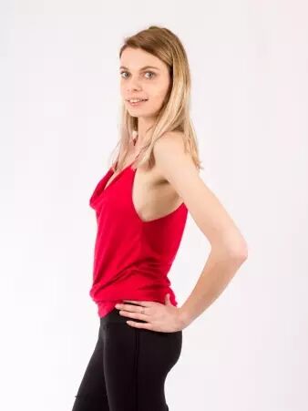 Top Fidji b�nitier rouge top fluide � caract�re affirm�