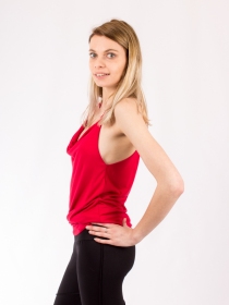 Top Fidji b&eacute;nitier rouge top fluide &agrave; caract&egrave;re affirm&eacute;