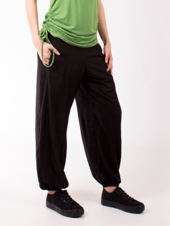 Pantalon Guarani Noir v�tement f�minin sobre et �l�gant