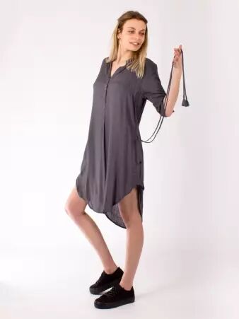 Blouse chemisier Stone cr�ation de caract�re au style distinctif