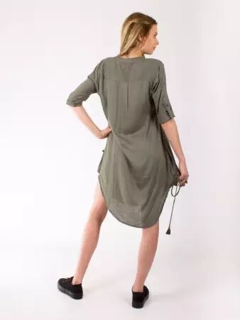Blouse chemisier Olivine cr�ation au caract�re artistique affirm�