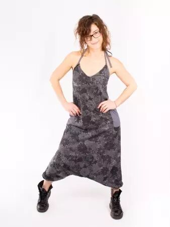 Combinaison Wild Gris v�tement f�minin au tomb� fluide et � l'esth�tique raffin�e