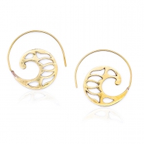 Cr&eacute;oles spirale tribal laitonn&eacute;es cr&eacute;ation de pr&ecirc;t-&agrave;-porter au design travaill&eacute; et &agrave; la silhouette &eacute;l&eacute;gante