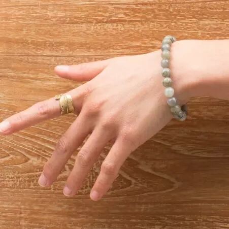 Bracelet Labradorite grise accessoire mode � l'allure contemporaine