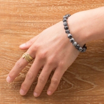 Bracelet Obsidienne neige article mode &agrave; l'esth&eacute;tique actuelle