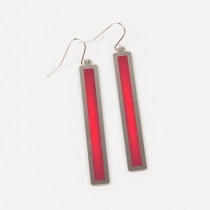 Boucle d'oreille Lign rouge accessoire bijou au style affirm&eacute;