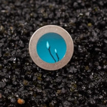 Bague sph&egrave;re bleu turquoise inspir&eacute; d'un univers graphique fort