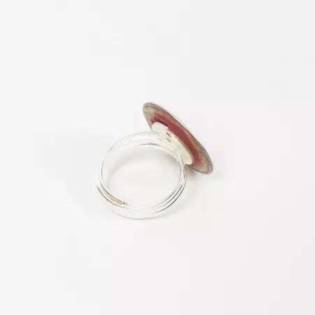 Bague sph�re Rouge cr�ation au caract�re artistique affirm�