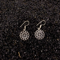 Boucles d'oreilles fleur de vie argent&eacute;es PM accessoire mode &agrave; l'allure contemporaine