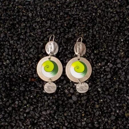 Boucle d'oreille Sphere vert bijou mode � l'esth�tique naturelle