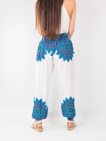 Pantalon harem Mandala Focus blanc pi&egrave;ce mode graphique et apais&eacute;e