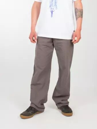 Pantalon Born�o Gris pantalon Born�o gris � l'esth�tique sobre