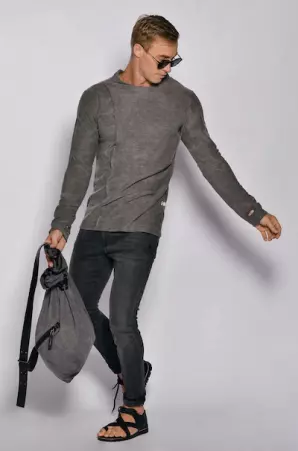 Pull La croix pull f�minin au tomb� structur�
