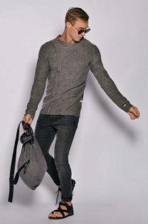 Pull La croix pull graphique La Croix au design symbolique