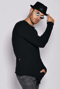 Sweat Alvarez pi&egrave;ce originale au style expressif