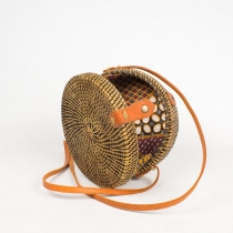 Sac en rotin tress&eacute; bi color naturel panier mode boh&egrave;me