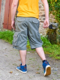 Molecule 45020 Kaki pi&egrave;ce mode robuste &agrave; la coupe pratique