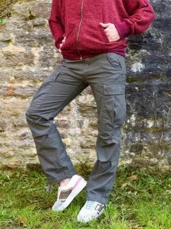 Pantalon cargo M65 femme kaki pantalon cargo femme kaki � la coupe utilitaire