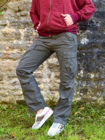 Pantalon cargo M65 femme kaki v&ecirc;tement f&eacute;minin robuste au style militaire