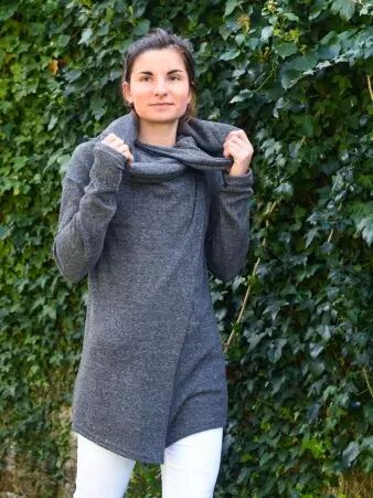 Gilet Kali Gris v�tement en maille au tomb� naturel et confortable