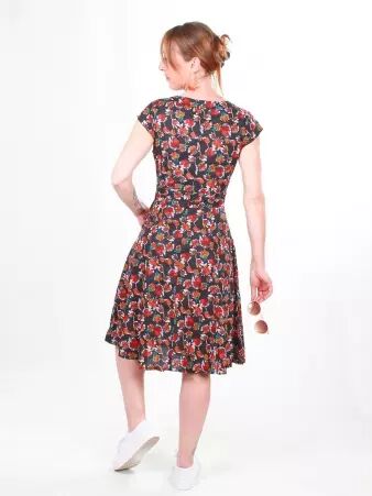 Robe Retro Phoenix Rose robe graphique et expressive