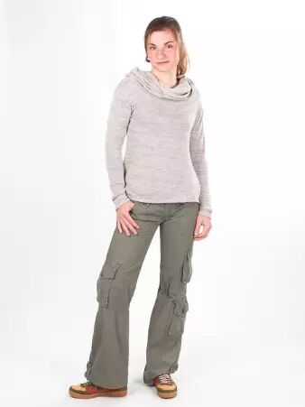 Pull chin� cr�me pull confortable � l'allure casual