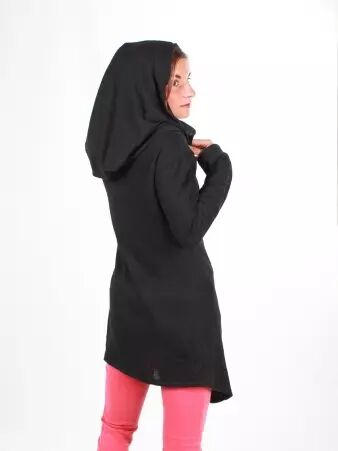 Gilet long � capuche Pixie noir gilet long noir � la maille enveloppante