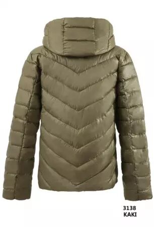 Doudoune courte � capuche kaki v�tement mode conjuguant confort, style et modernit�