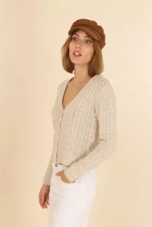 Gilet Mumbai ecru pi�ce mode � l'esth�tique �pur�e et facile � associer � l'esprit urbain