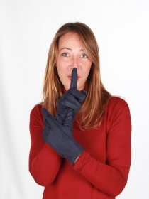 Gants suedine uni noir accessoire d'hiver &agrave; la silhouette &eacute;pur&eacute;e et actuelle