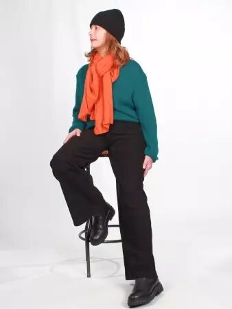 Pantalon velours noir v�tement f�minin essentiel