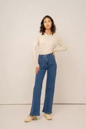 Jeans Gaspard Denim v�tement f�minin au tomb� fluide, pens� pour le quotidien au toucher doux