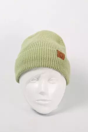 Bonnet vert d'eau accessoire vestimentaire au look frais