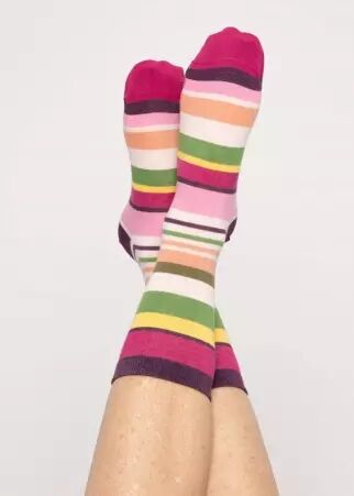 Chaussette summer stripes accessoire textile au look moderne