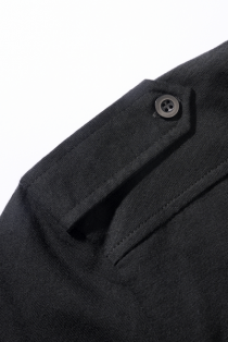 Polo Willis manches longues noir polo sobre et polyvalent