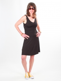 Robe Selma Noir robe intemporelle &agrave; la coupe f&eacute;minine