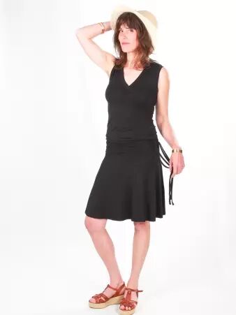 Robe seventies noir robe fluide vintage sobre