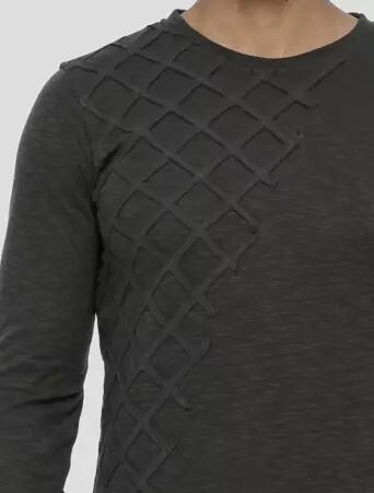 Gauda Sweater Charcoal accessoire d'hiver � la silhouette �pur�e et actuelle
