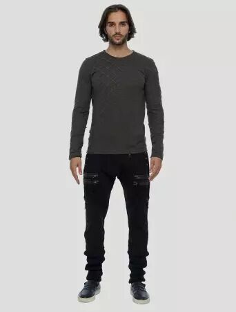 Gauda Sweater Charcoal accessoire d'hiver � la silhouette �pur�e et actuelle