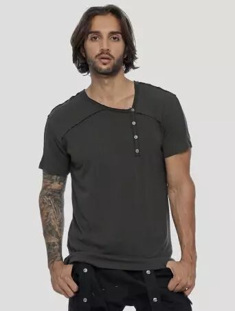 Off Tee Olive Noir pi�ce mode casual � la coupe confortable